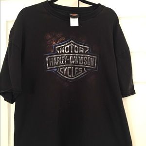 Men’s Harley Davidson shirt